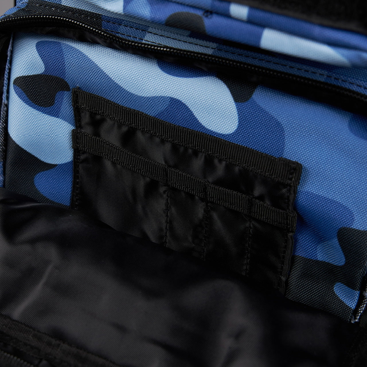 25L Backpack Black And Blue Camo