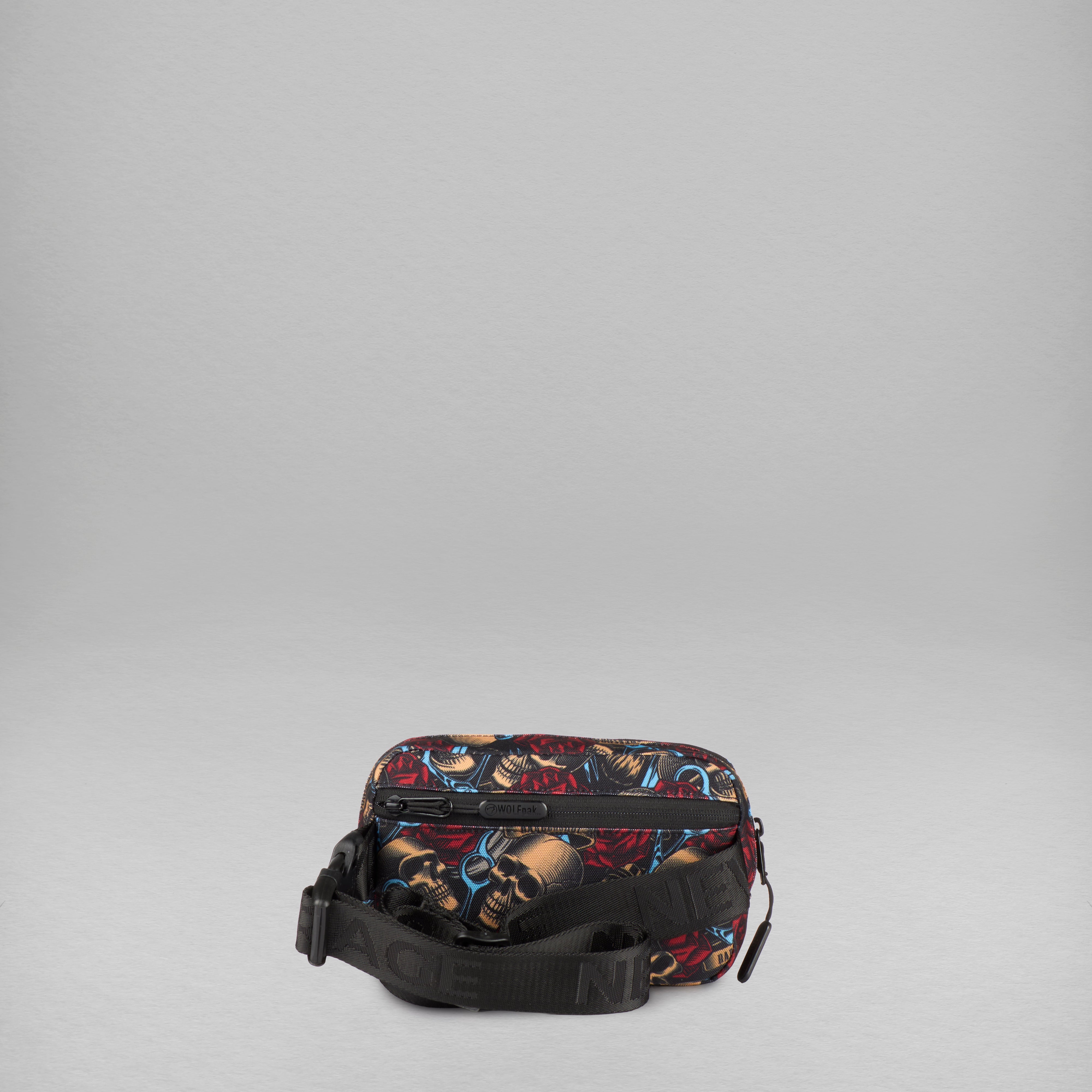 Crossbody Pack Deadly Sharp