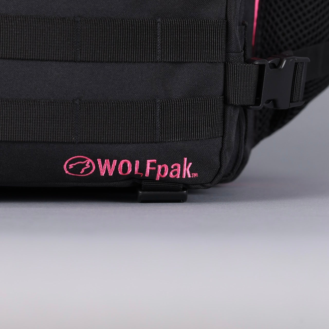 35L Backpack Pink Venom