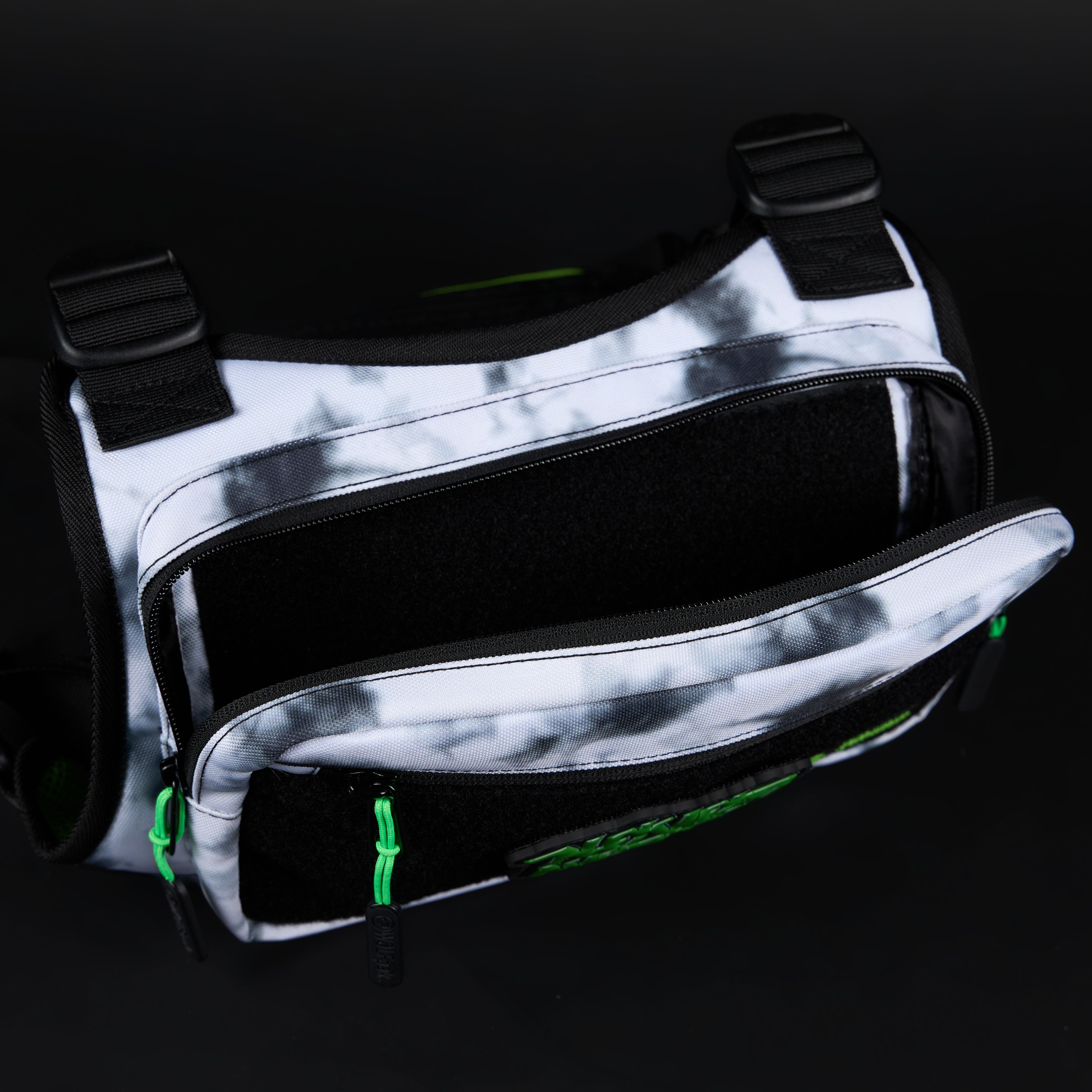 Utility Chest Pack Graffiti Green