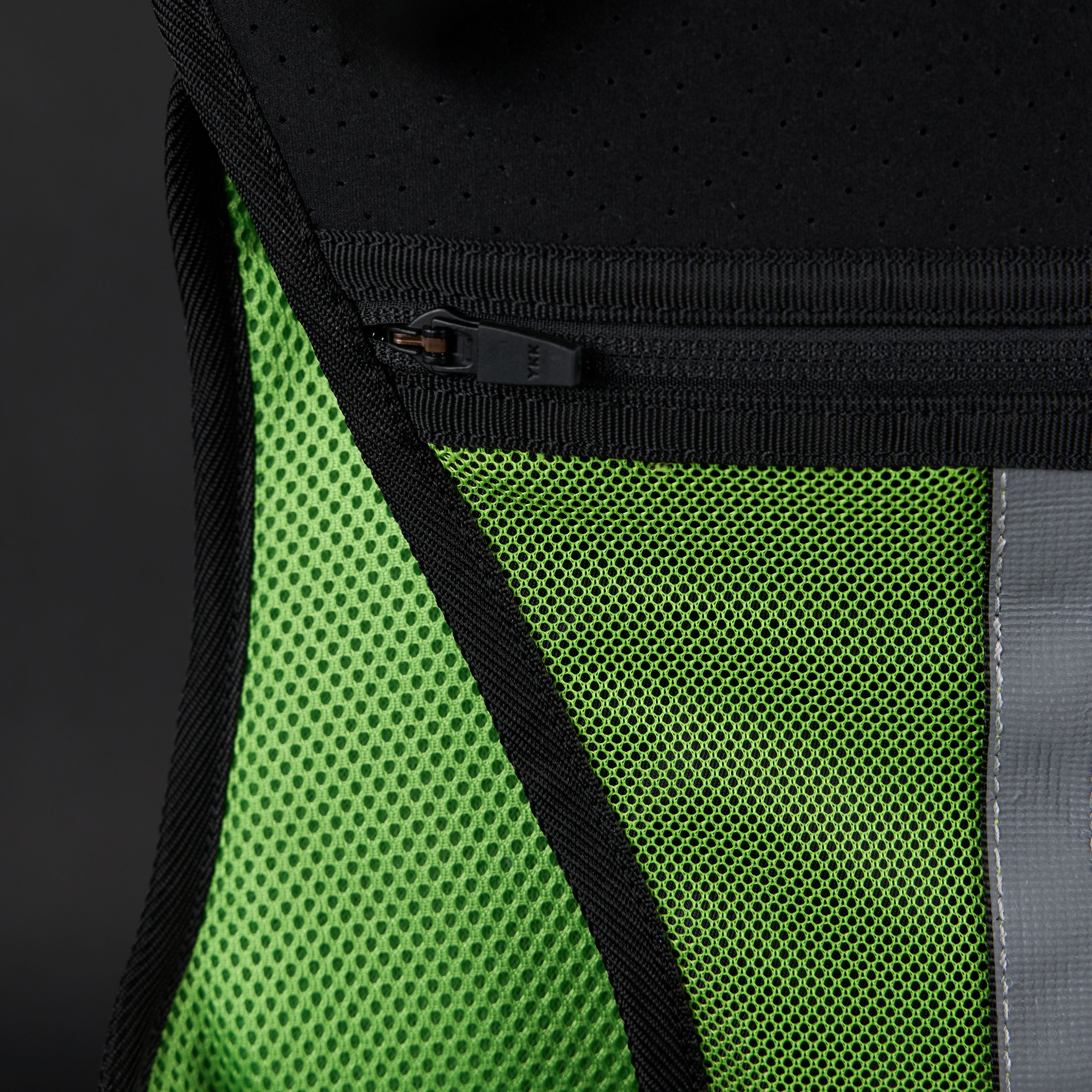 Utility Chest Pack Graffiti Green