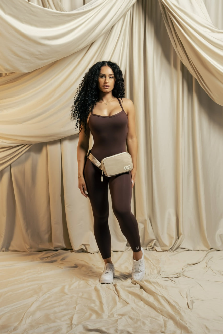 1.5L Crossbody Pack Bombshell Sportswear Latte