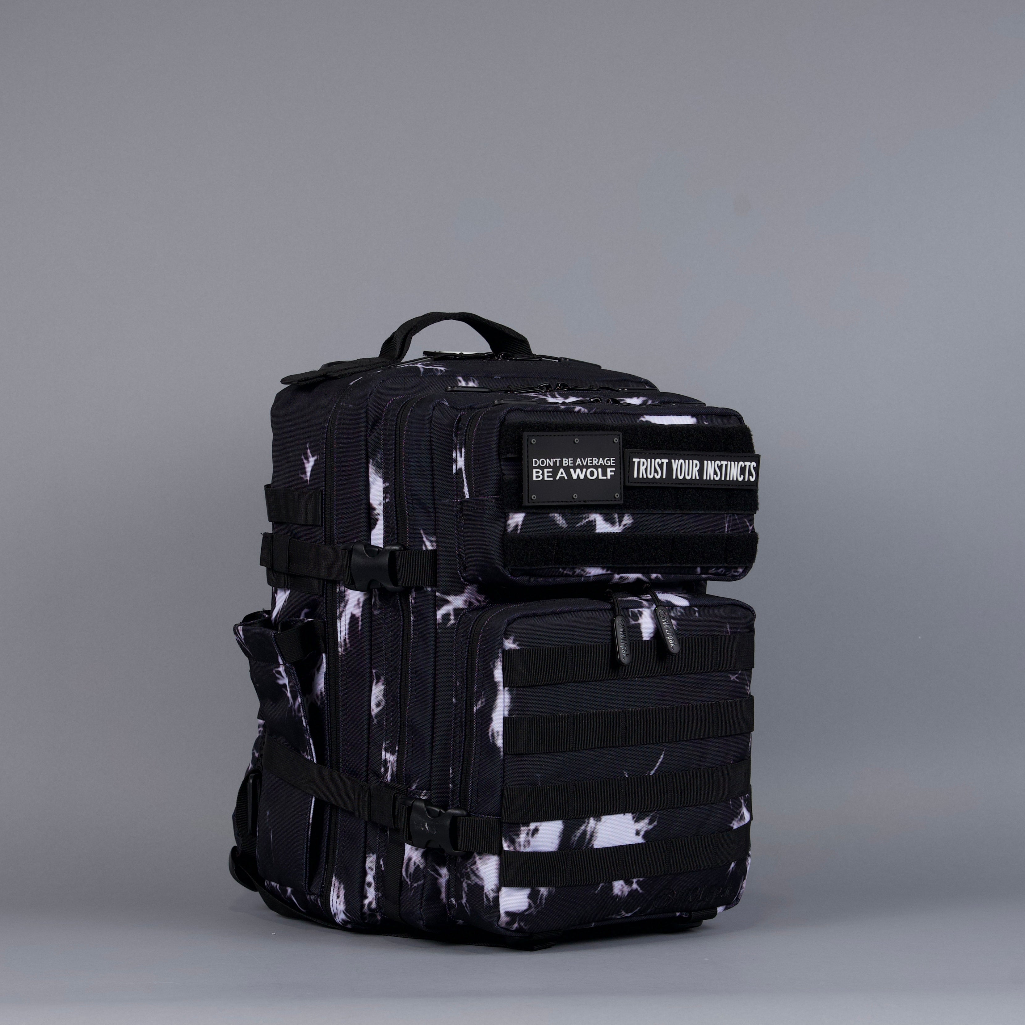 35L Backpack Black Lightning