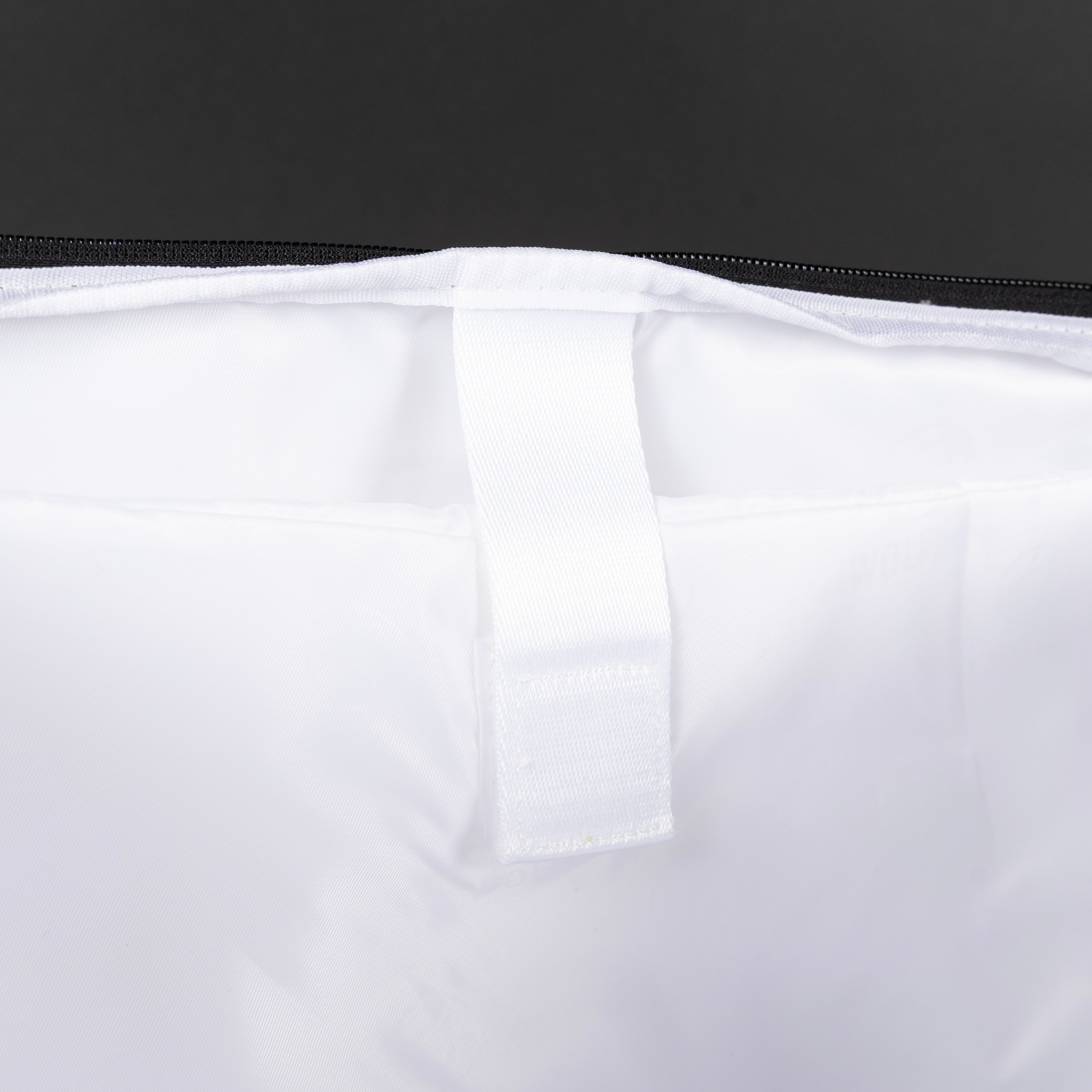 30L Perfect Duffle Bag Polar White