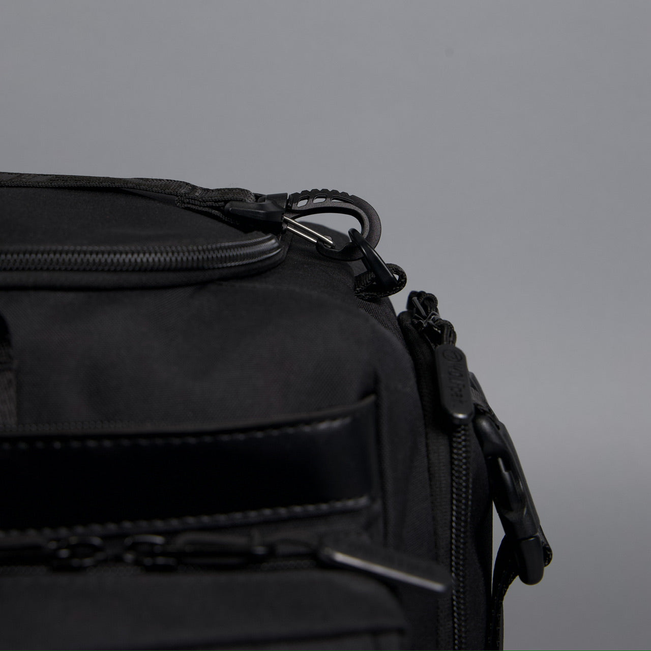 30L Perfect Duffle Bag Alpha Black