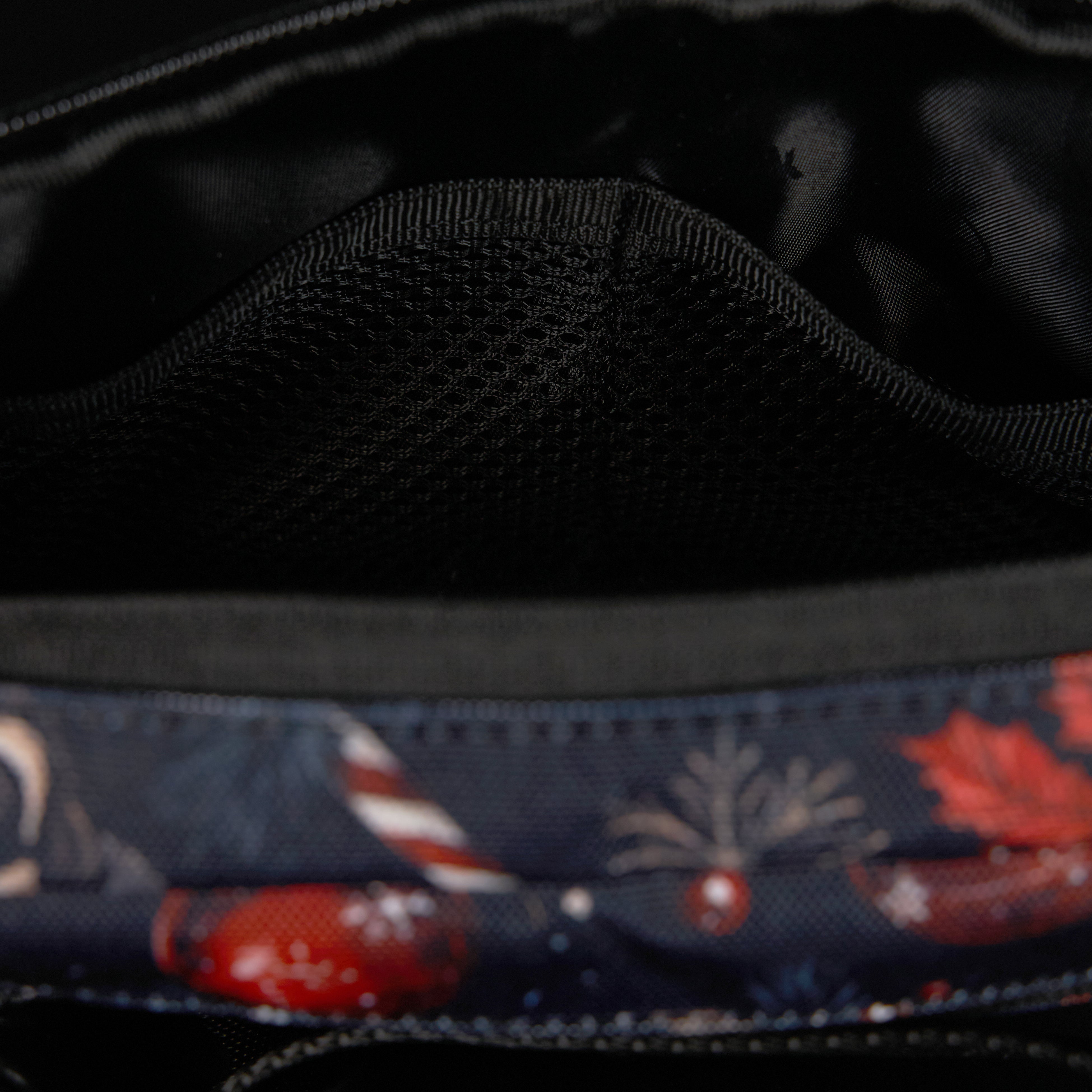 Crossbody Pack Sweet But Twisted