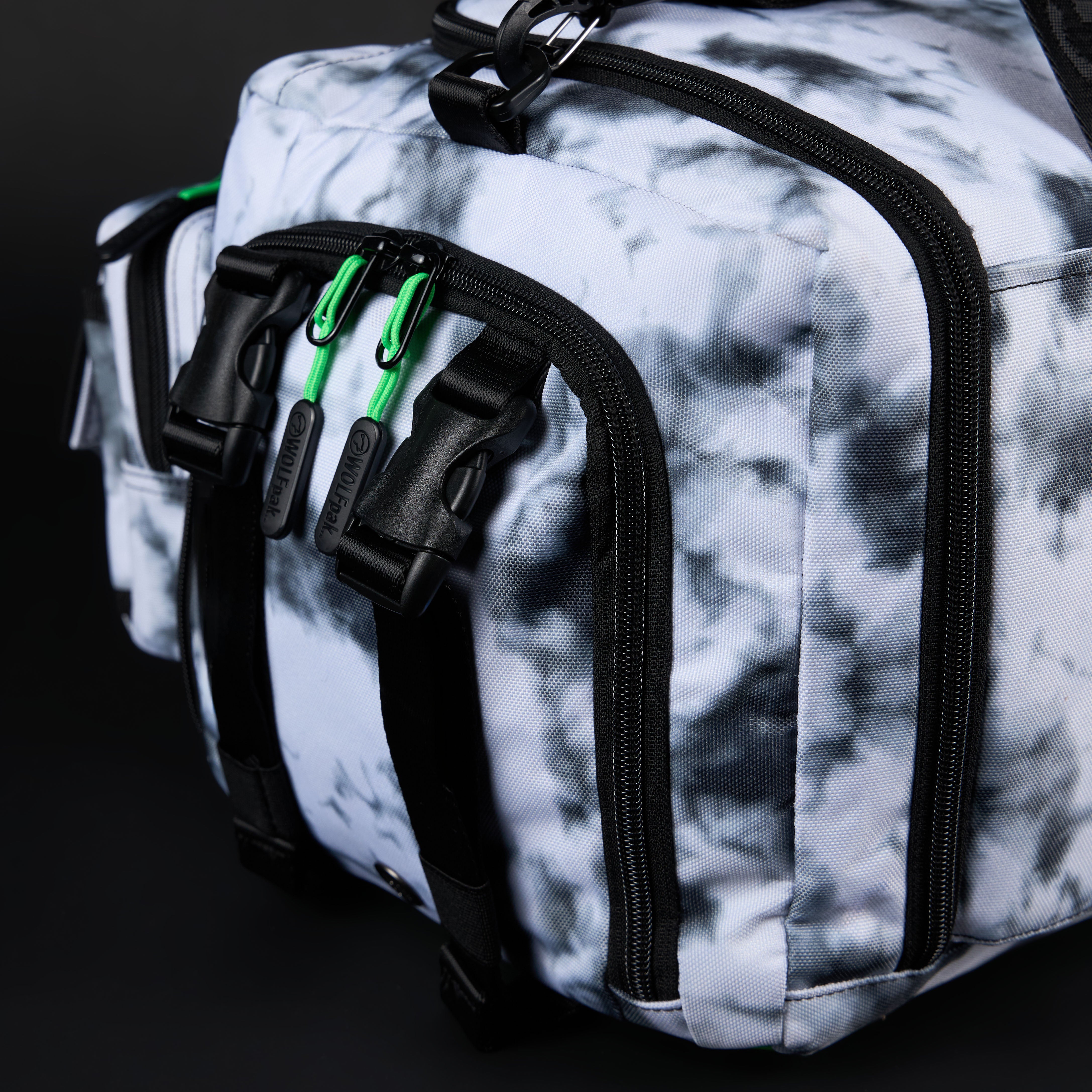 30L Perfect Duffle Bag Graffiti Green