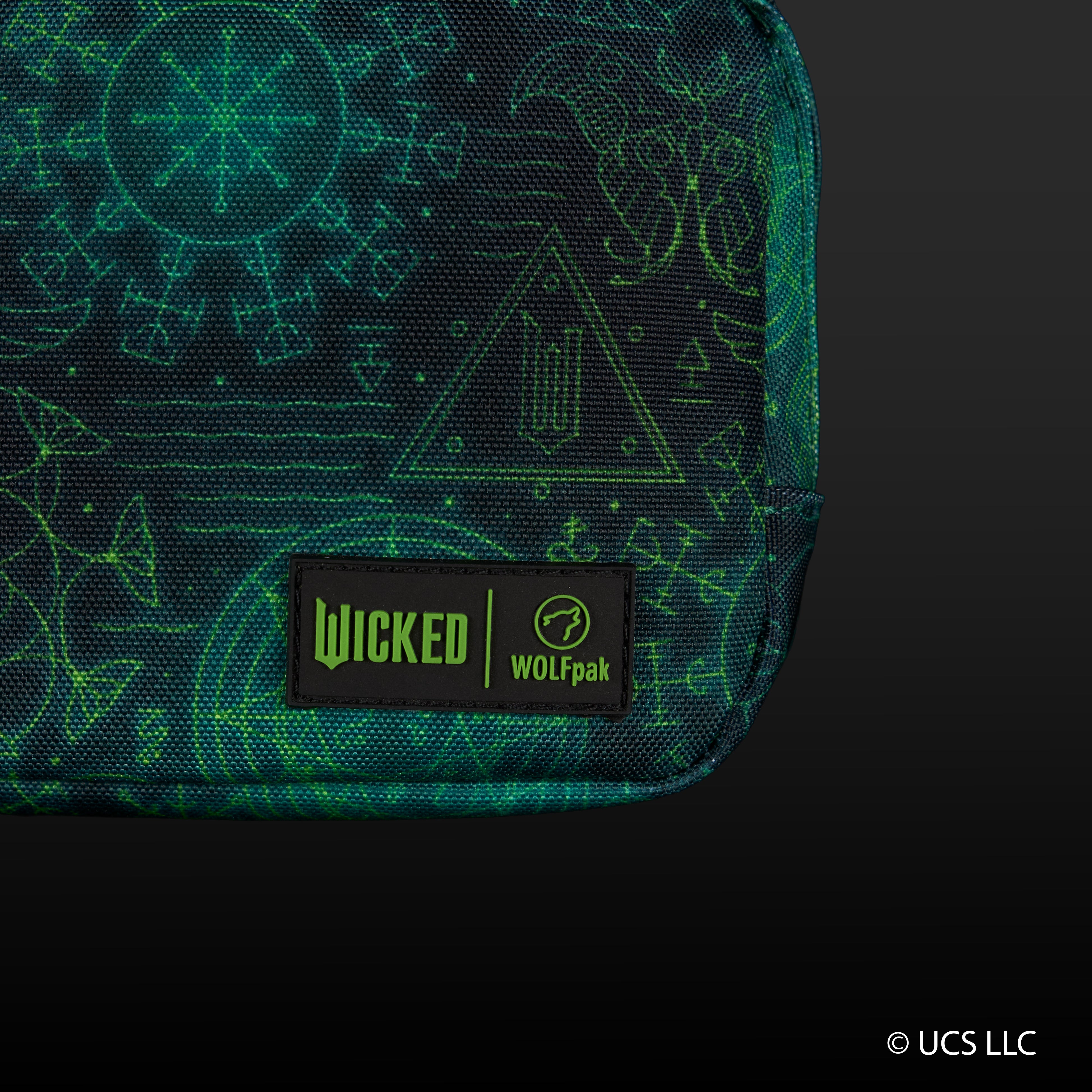 1.5L Crossbody Pack WICKED Elphaba