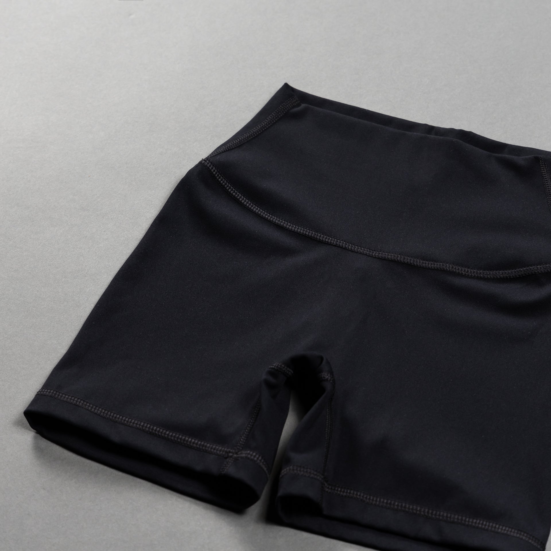 Alpha Black Shorts 4"