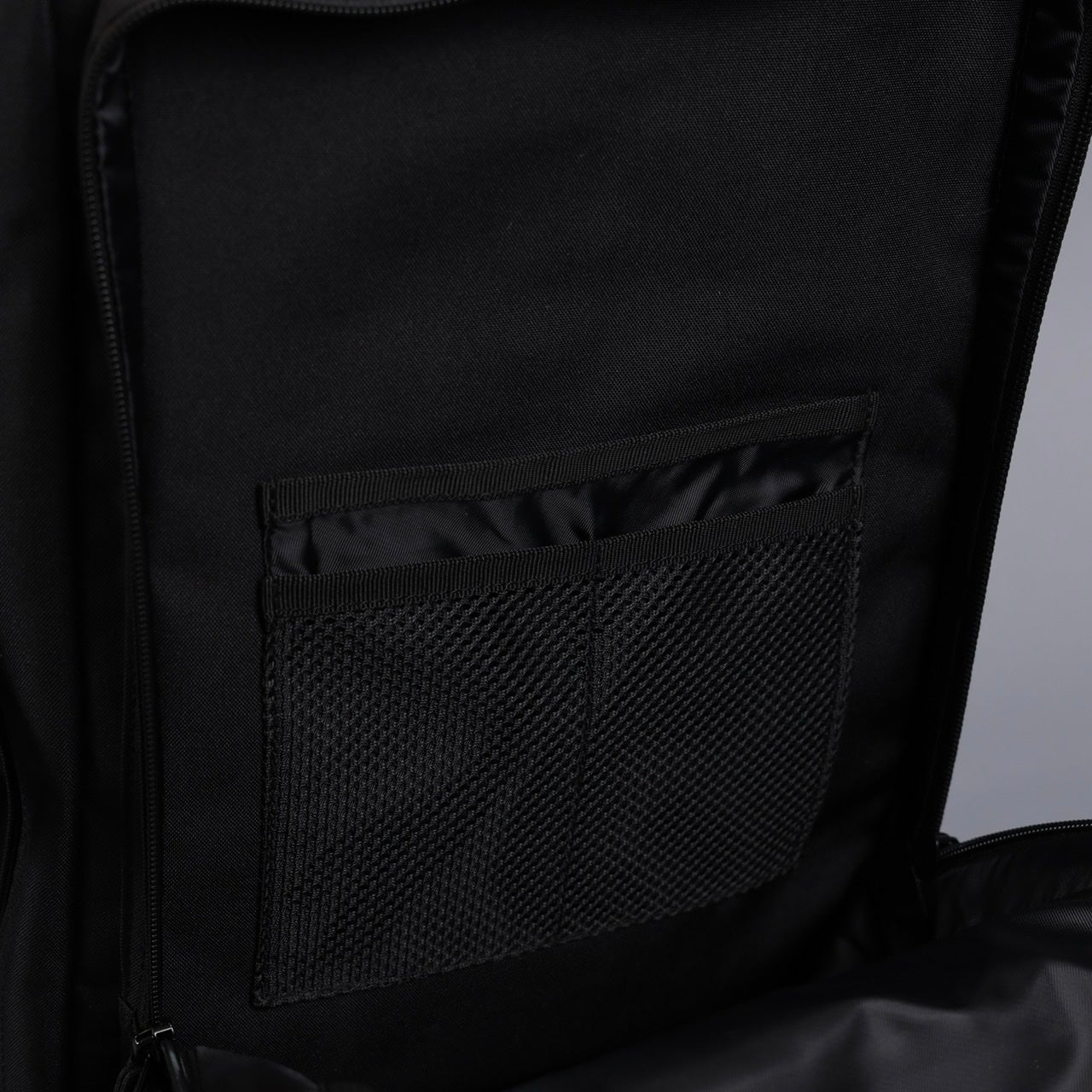 35L Backpack Alpha Black